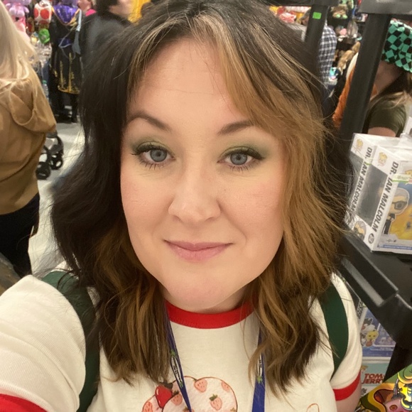 Meet your Posher, Dee - Picture 1 of 1